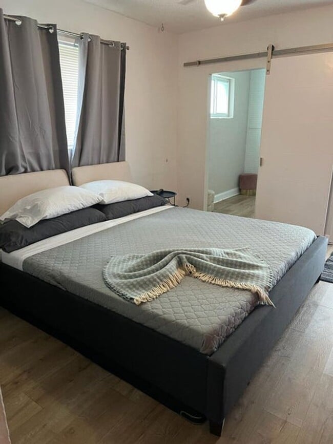 Photo - 1642 NW 14th St