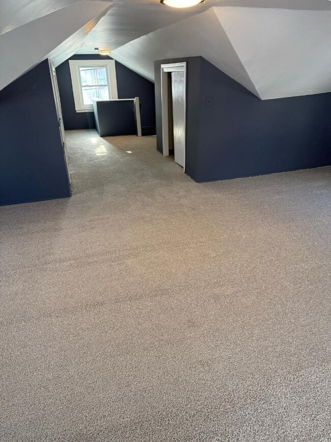 Photo - 260 Spruce St