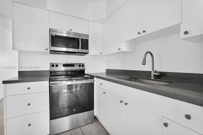 Photo - 14600 NE 14th Ave Unit 1