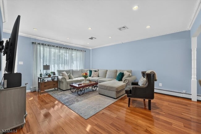26 Cedar Dr