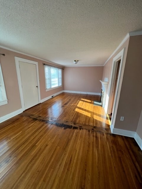 Photo - 205 Highland Ave SW