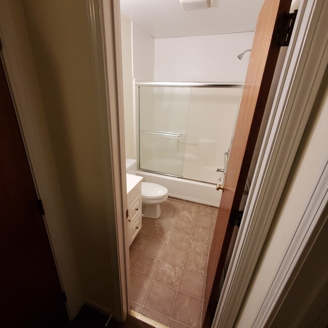 Baño - 16 Morris St