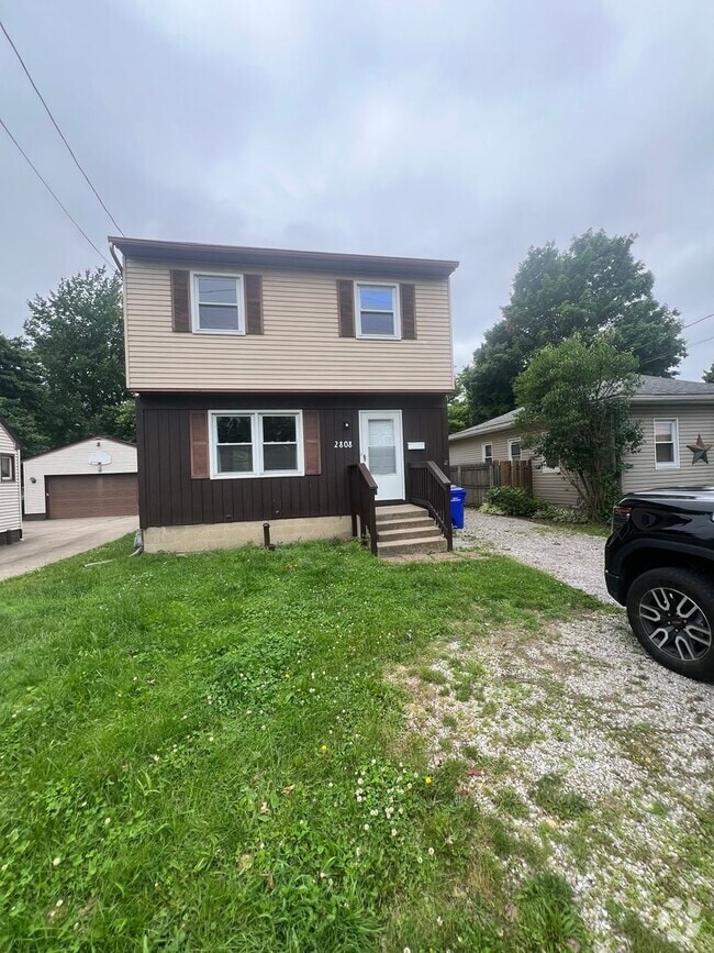 Building Photo - Millcreek 3 Bedroom House
