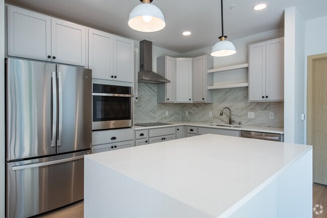 2BR, 2BA - 1157SF