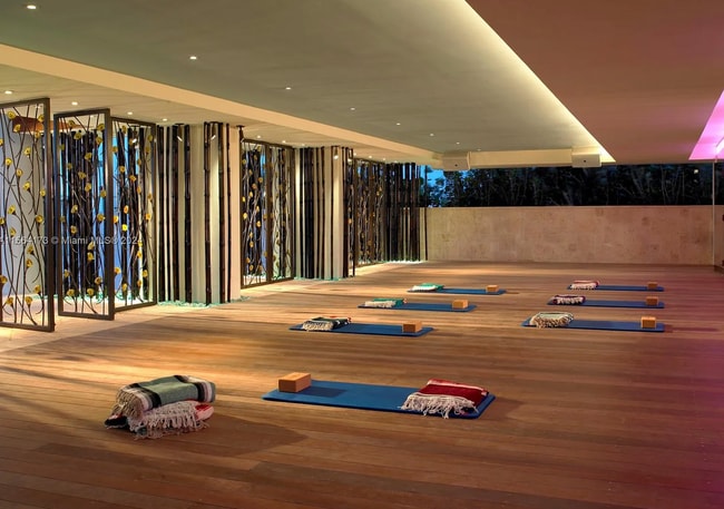 Photo - 6899 Collins Ave