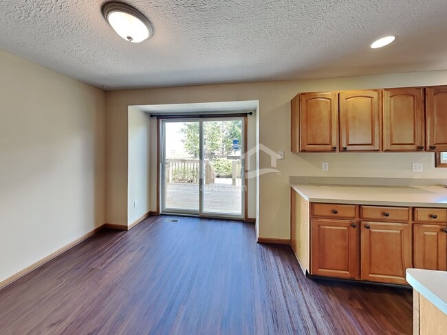 Photo - 242 Iris Trail Dr