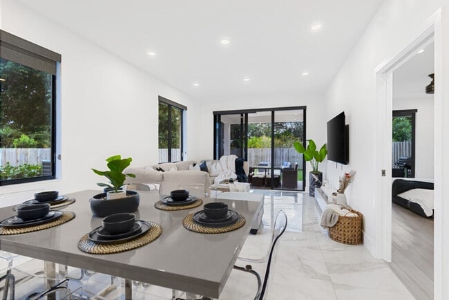 Photo - 826 SW 14th Ct Unit ID1287063P