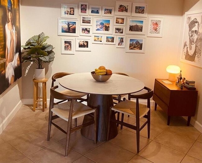 Photo - 405 Villa Cir