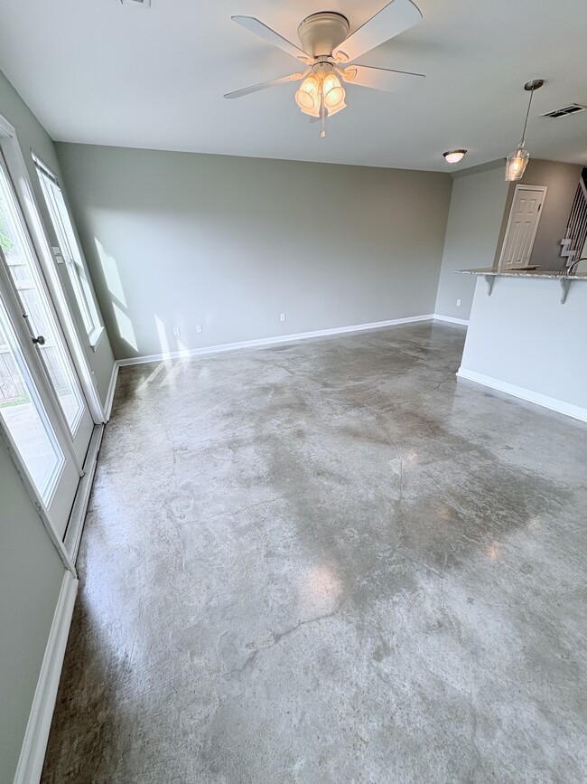 Photo - 1534 S Patout St