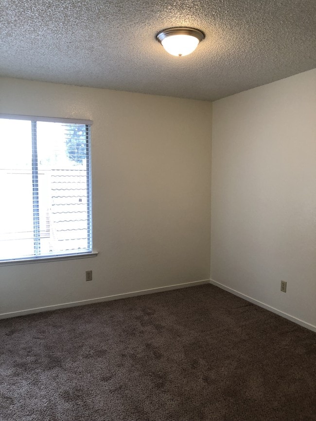 Plan B - Bedroom 1