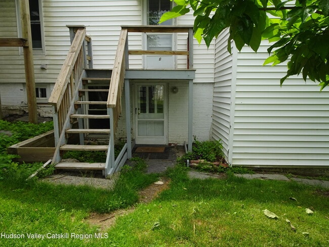 Photo - 921-923-923 Columbia St
