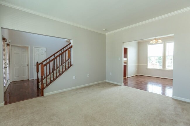 Photo - 56 Spanos Dr