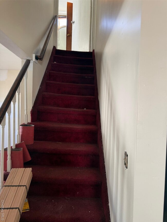 Photo - 650 Winthrop Dr