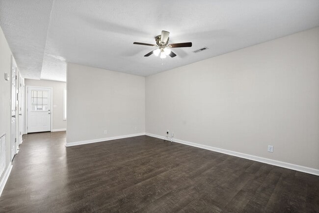 Photo - 249 Executive Ave Unit 249-1B