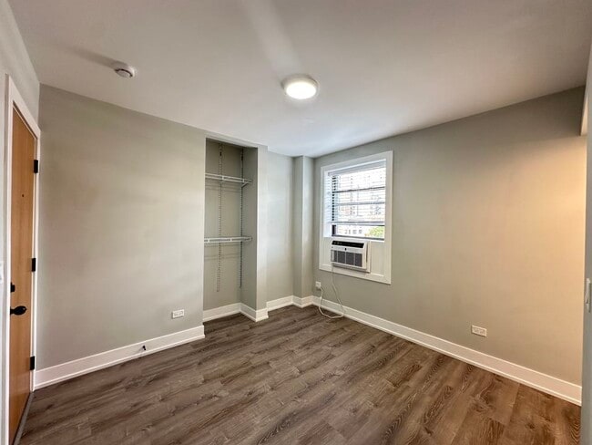 Photo - 545 W Belmont Ave Unit i7