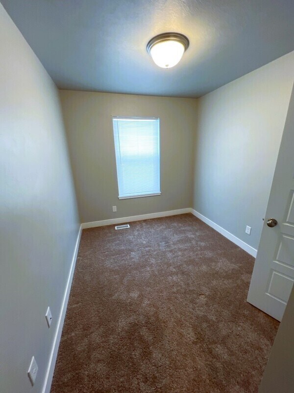 Photo - 387 S 480 W Casa Adosada