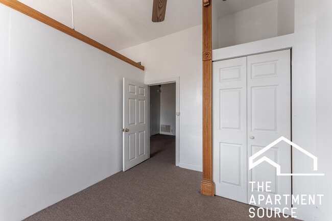 Photo - 2971 S Archer Ave Unidad COMM