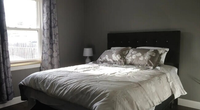 Photo - 4193 Portage Rd