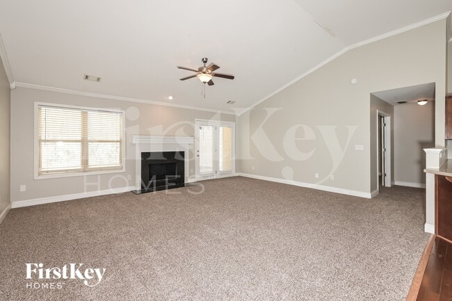 Photo - 660 Herring Rd