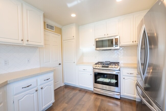 Photo - 2 Bedroom & 2 Bathroom