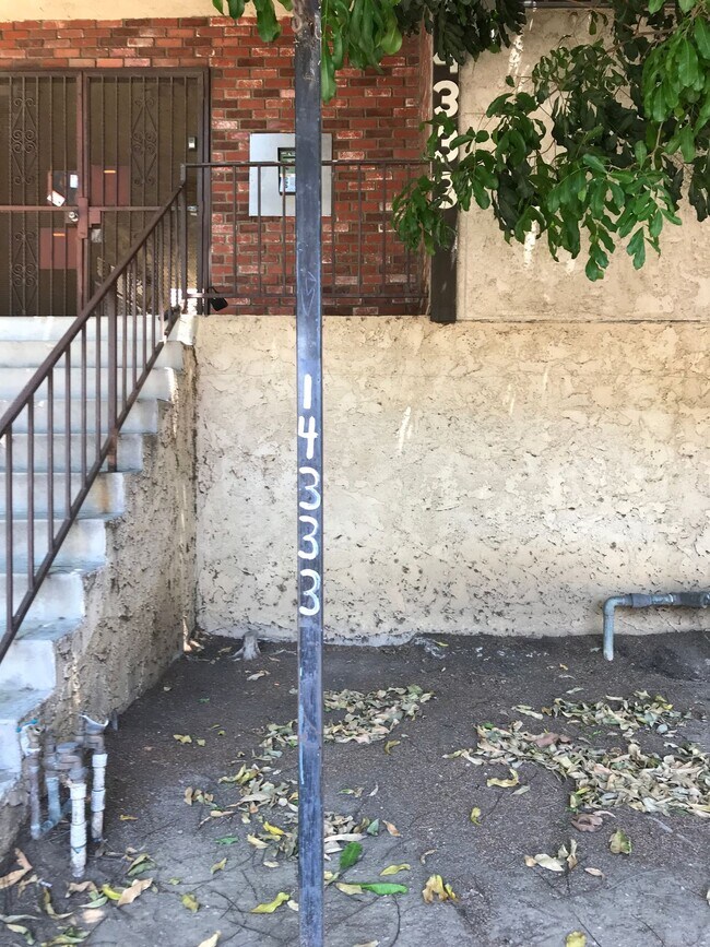 Photo - 14333 Friar Street