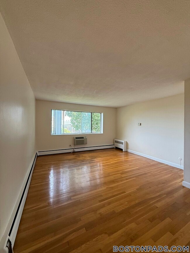 Photo - 90 Gardner St Unit 34