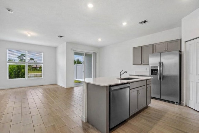 Photo - 4159 Lagoon Shore Dr