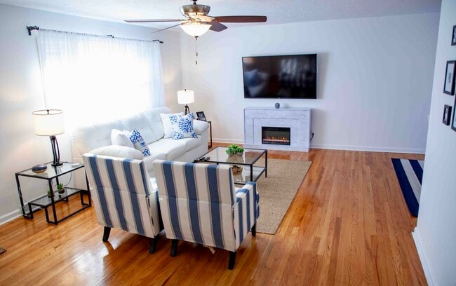 Photo - 6738 Red Fox Rd