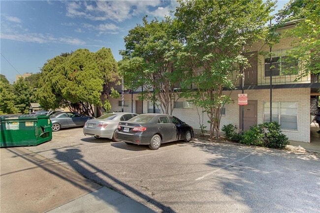 Photo - North Campus 1x1 @ Dean Keaton Unit 110