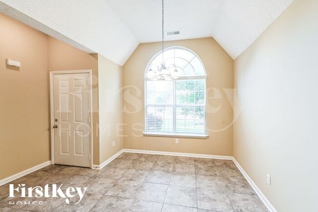 Photo - 852 Parham Cir