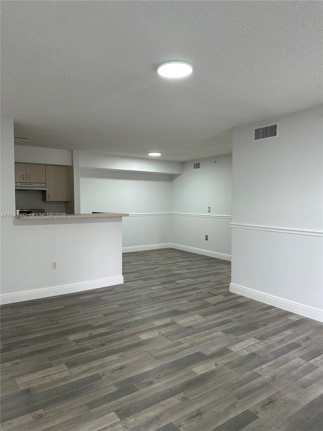 Photo - 620 SW 111th Ave Unit 206