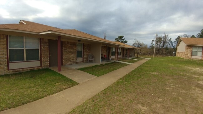 Building Photo - 1300 Courtland Rd