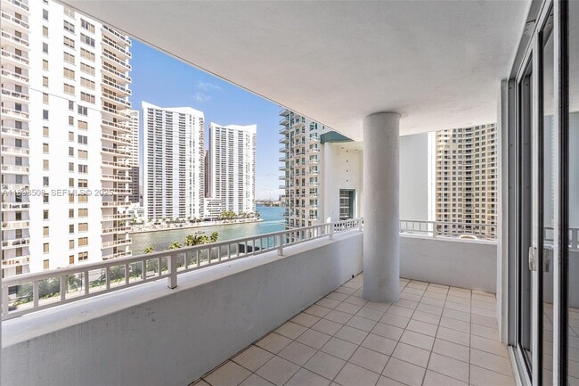 Building Photo - 801 Brickell Key Blvd Unit 1012