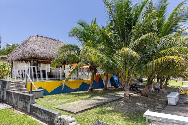 Photo - 155 SE 19th Ave