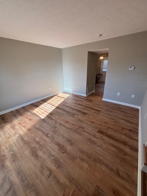 Building Photo - 254 Marcellus Dr Unit #2