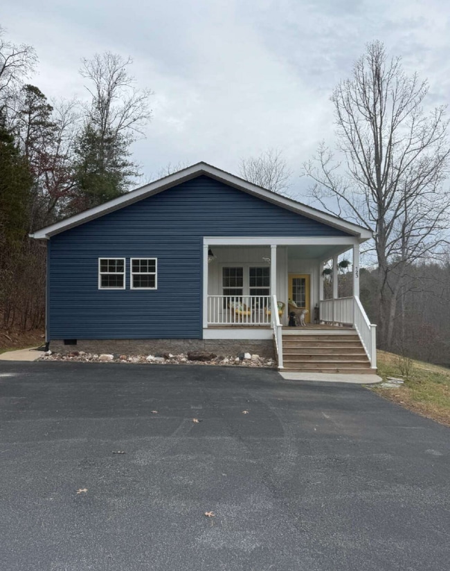 Photo - 123 Pete Mann Rd