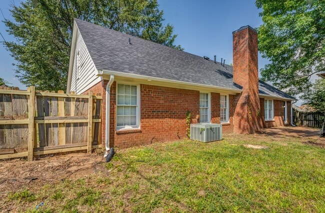 Photo - 8483 Timber Creek Dr