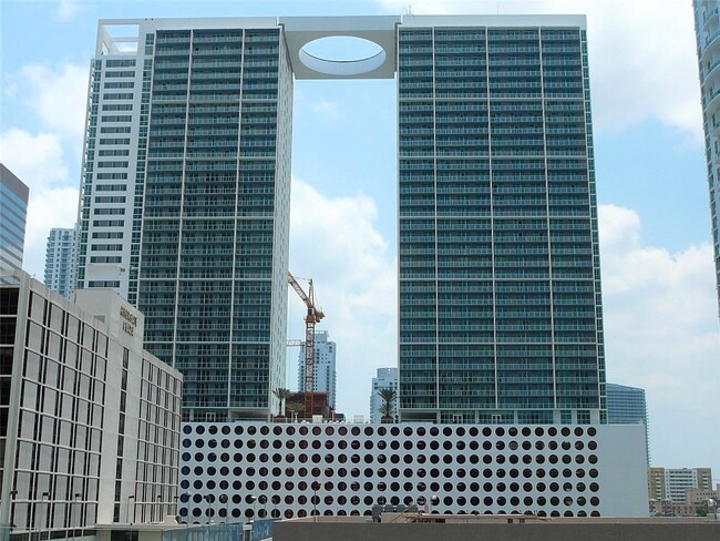 Photo - 500 Brickell Ave Unit 1808