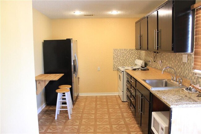 Photo - 6 Fairview Dr