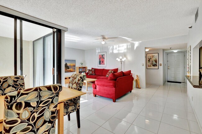 Photo - 1915 Lavers Cir Condo Unit E103
