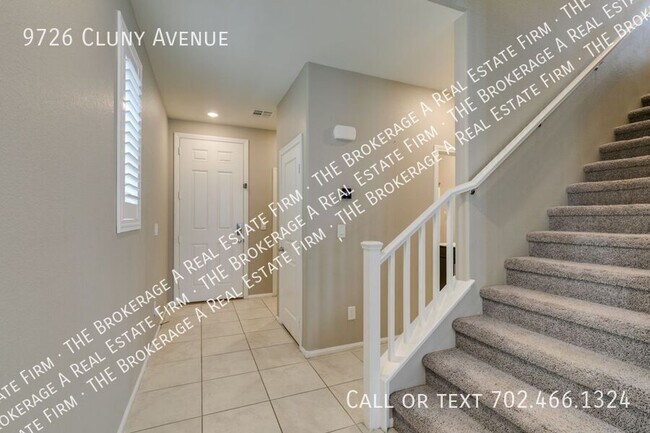 Photo - 9726 Cluny Ave