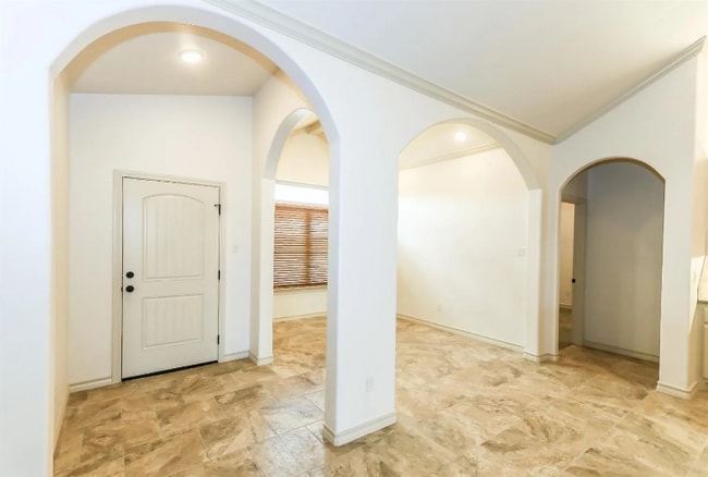 Photo - 5234 Kemper St