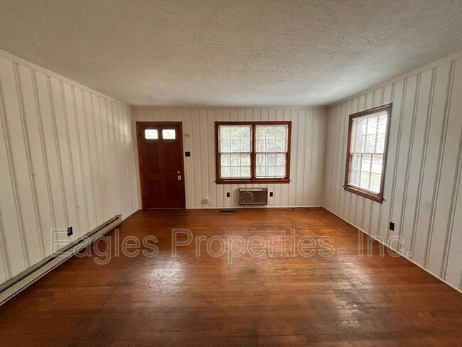 Photo - 413 Beech St