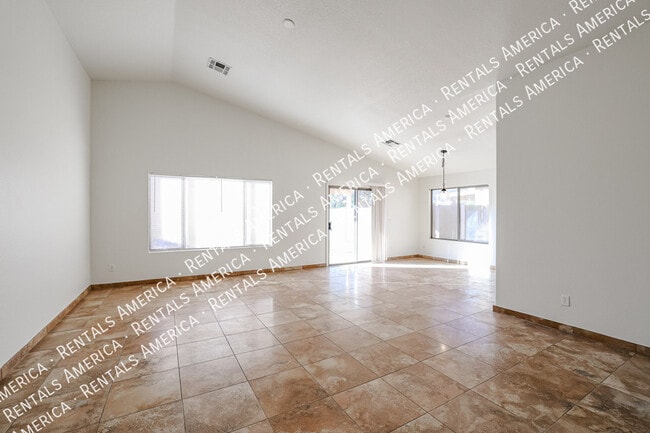 Photo - 9067 W Yale St