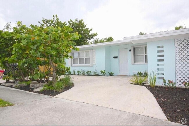 Building Photo - 5501 Spruce Ave Rental