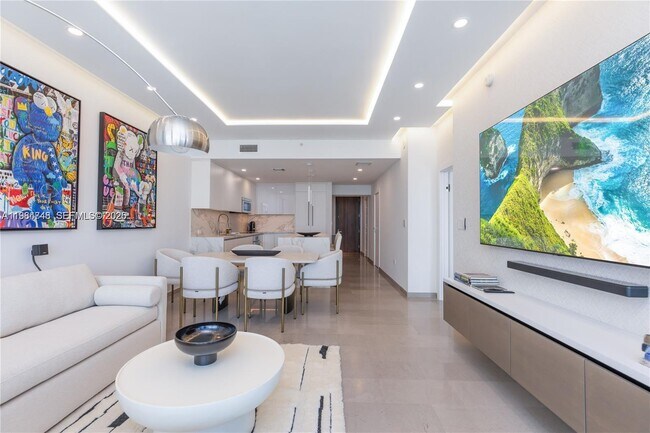 Photo - 88 SW 7th St Unit 3406