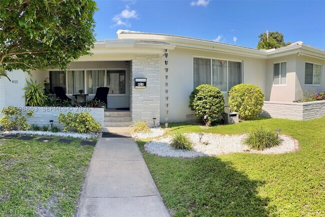 Photo - 411 Alesio Ave