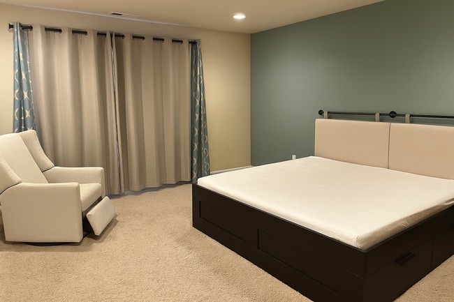 Photo - Lovely 4 BD | 2.5 BA | Single-Family Home in The Commons at Abbey Creek | Highly Desirable North ...