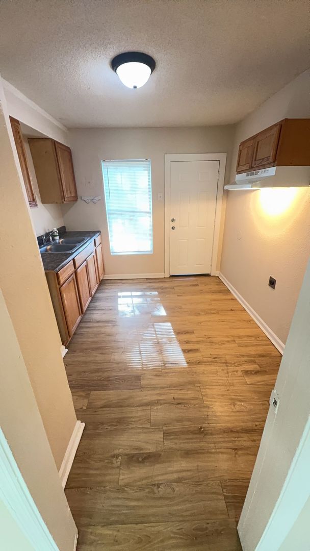 Photo - Charming 2 Bedroom Duplex in Midtown Memphis!