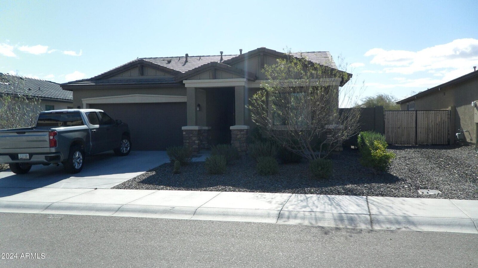 Great Home! Ready to Move Into - Zanjero T... - Great Home! Ready to Move Into - Zanjero T...